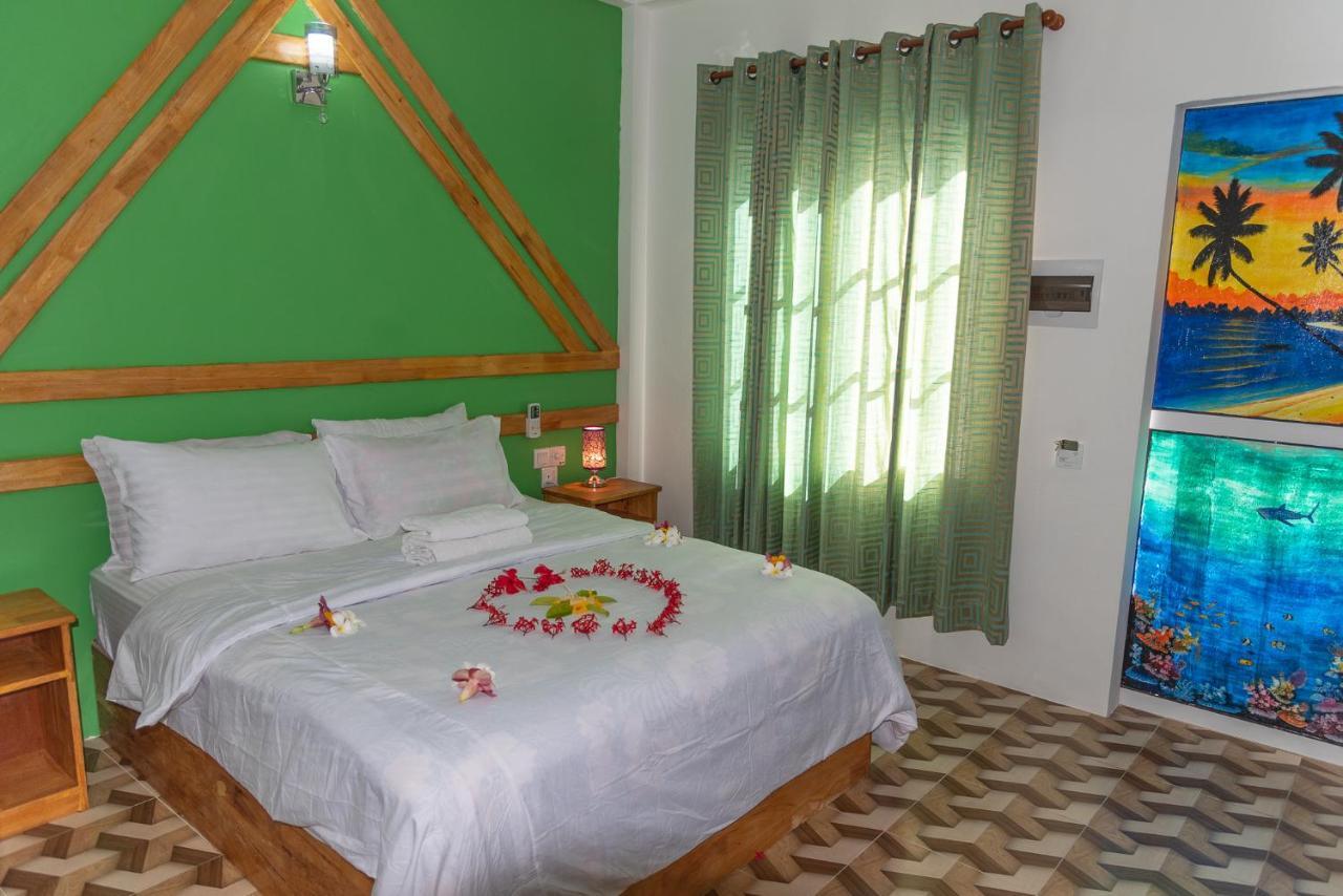 Chao Guest House остров Маафуши Екстериор снимка