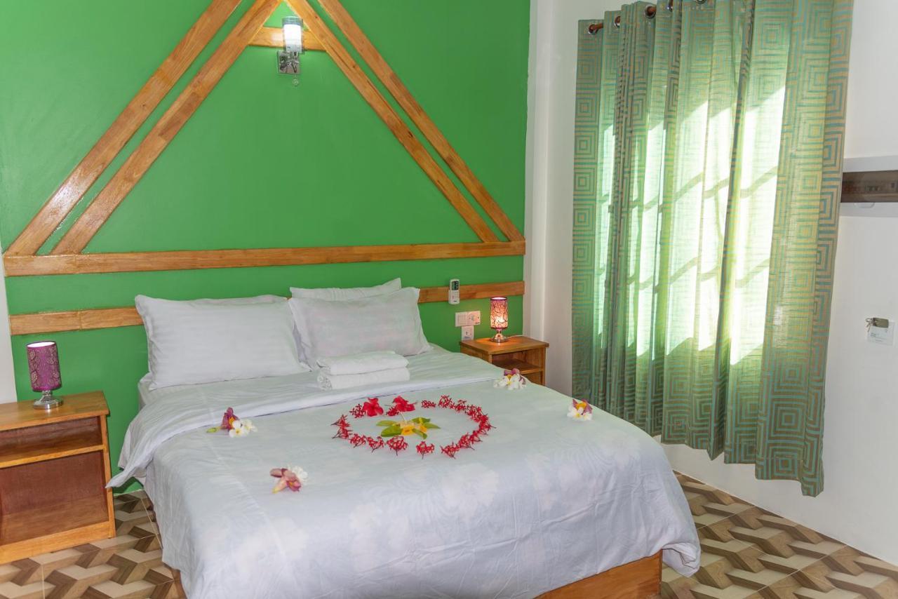 Chao Guest House остров Маафуши Екстериор снимка