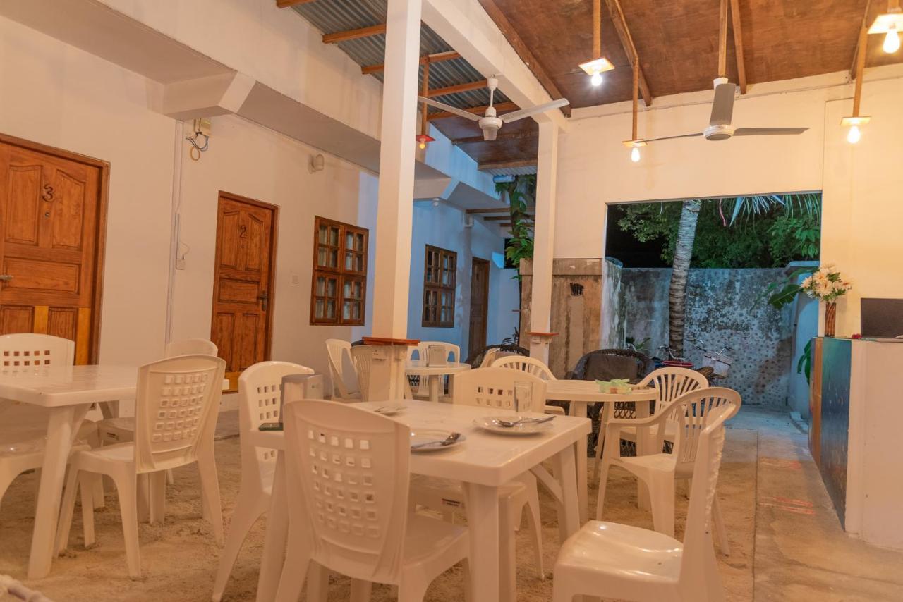 Chao Guest House остров Маафуши Екстериор снимка