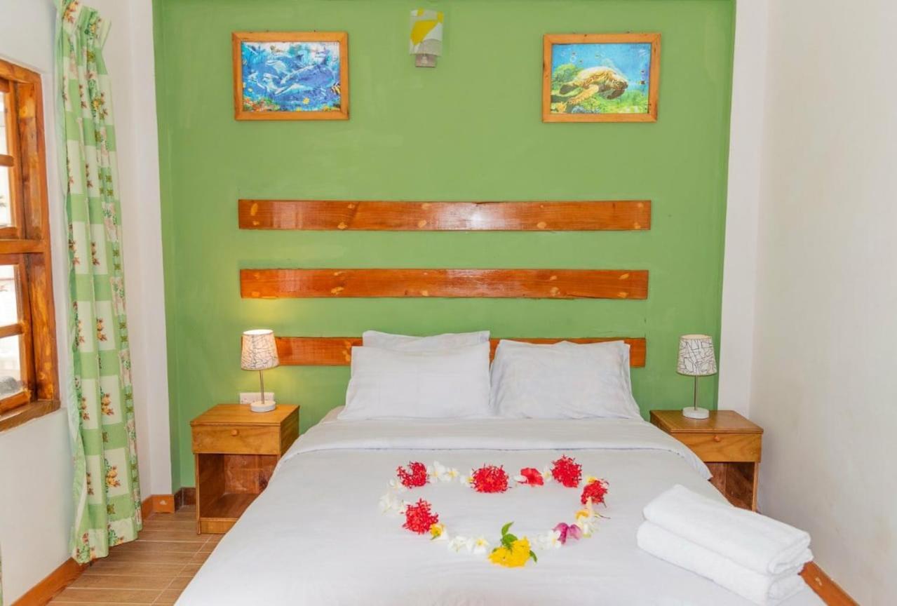 Chao Guest House остров Маафуши Екстериор снимка