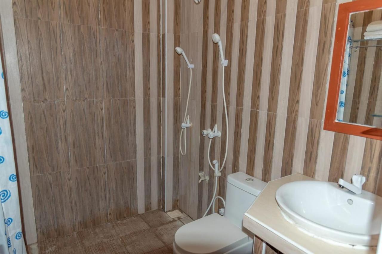 Chao Guest House остров Маафуши Екстериор снимка